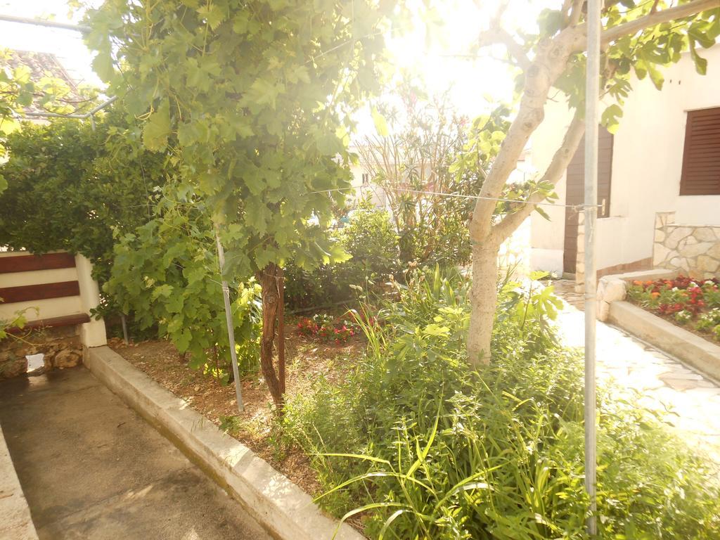Donami Apartments Pag Town Extérieur photo